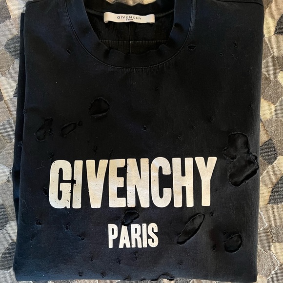 Givenchy Stressed Black Logo T-Shirt - Picture 2 of 4